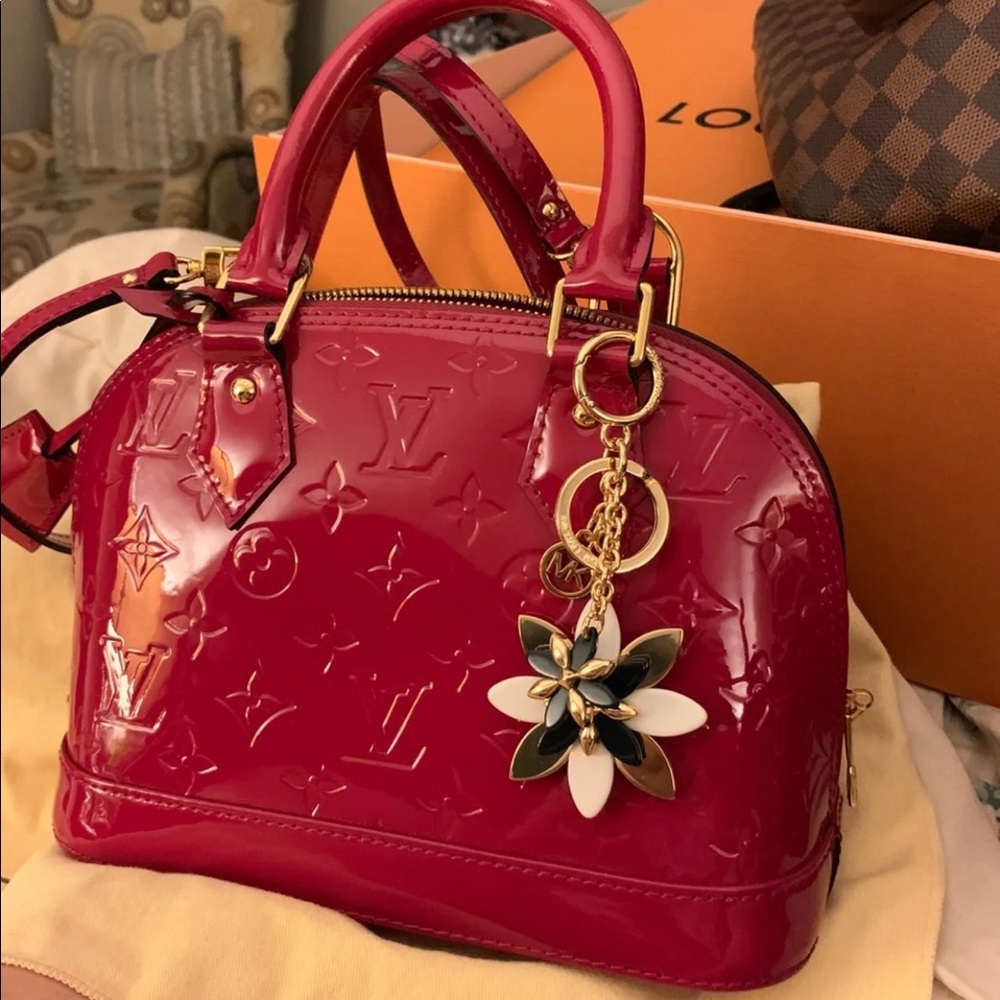 Louis Vuitton BB alma bag Vernis in Indian rose
